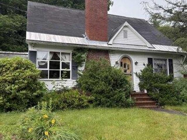 3 bedroom, Raymond NH 03077 104410562
