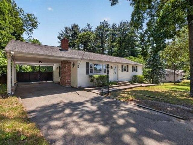 3 bedroom, Raynham MA 02767 105534416