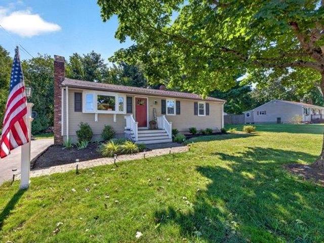 3 bedroom, Raynham MA 02767 105352623