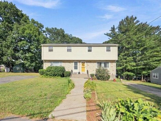3 bedroom, Randolph MA 02368 105493558
