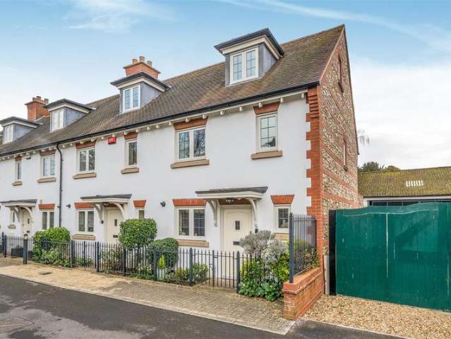 3 Bedroom Retirement Property