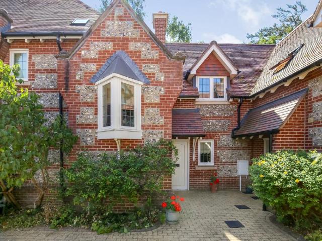 3 bedroom retirement property for sale