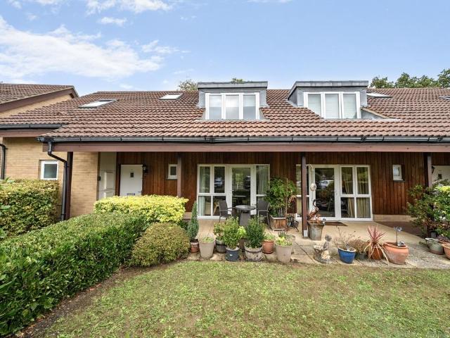 3 bedroom retirement property for sale