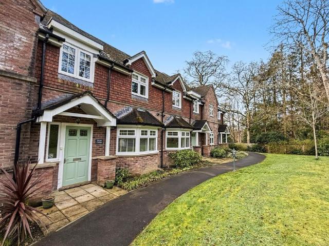 3 bedroom retirement property for sale