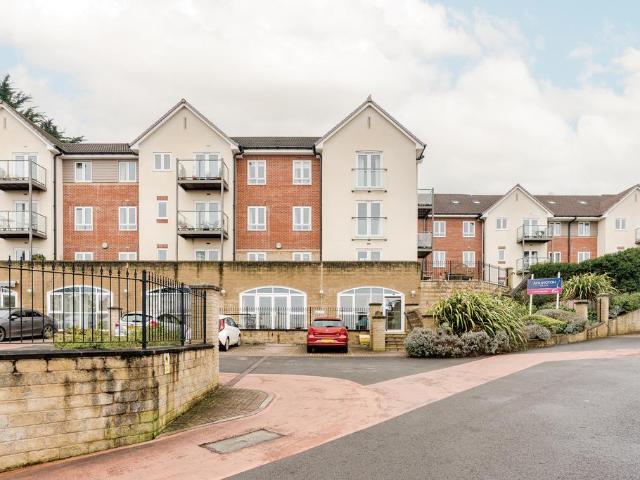 3 bedroom retirement property for sale