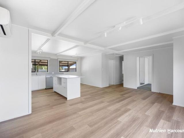 3 Bedroom Recently Renovated throughout