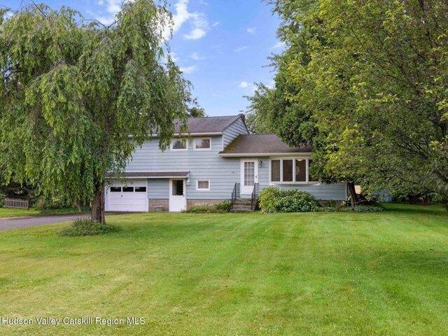 3 bedroom, Red Hook NY 12571 105292503