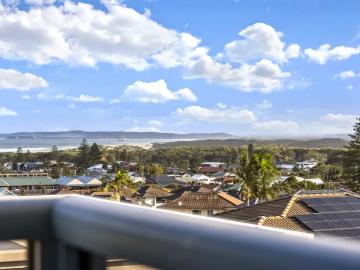 3 Bedroom House Redhead NSW 102312254