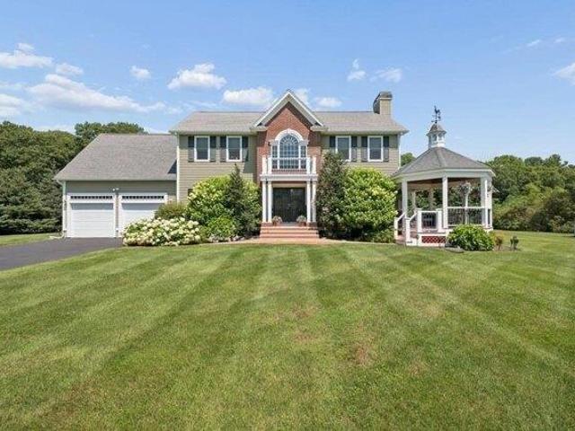 3 bedroom, Rehoboth MA 02769 105678356