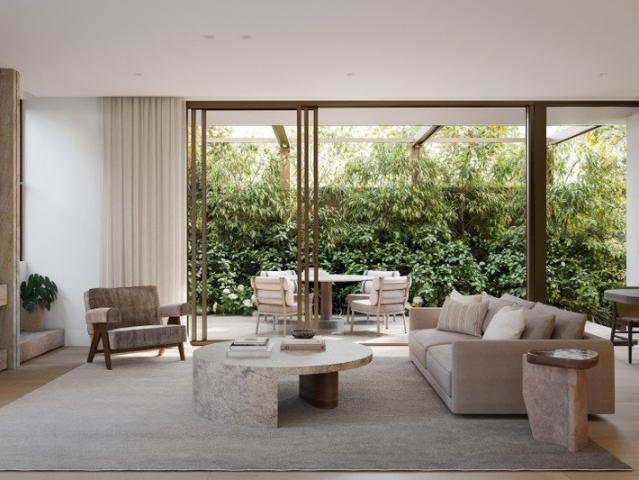 3 Bedroom Residence Framed by Trees and Landscaped Outlooks