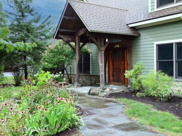 3 bedroom, Rhinebeck NY 12572 105291372