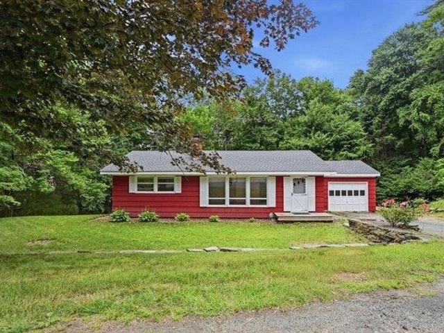 3 bedroom, Russell MA 01071 104543063