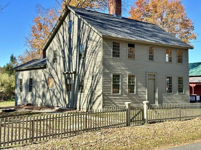 3 bedroom, Woodbury CT 06798 104809236