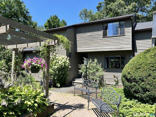 3 bedroom, Woodbury CT 06798 104832727