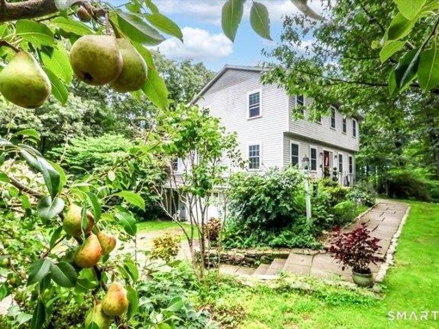 3 bedroom, Woodbury CT 06798 105532656