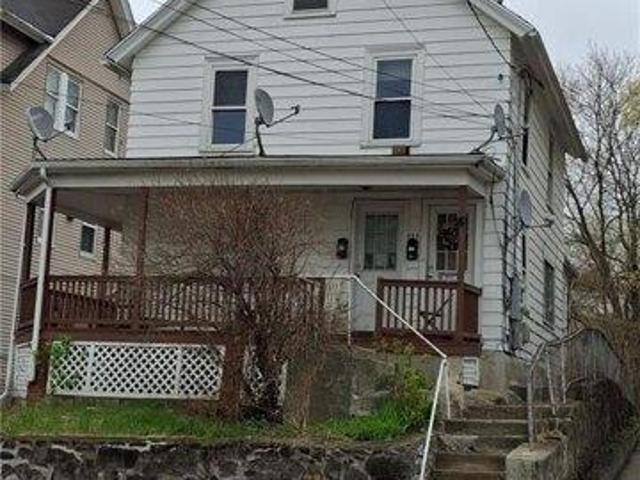 3 bedroom, Woonsocket RI 02895 104544096