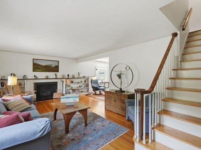 3 bedroom, Worcester MA 01602 105417420