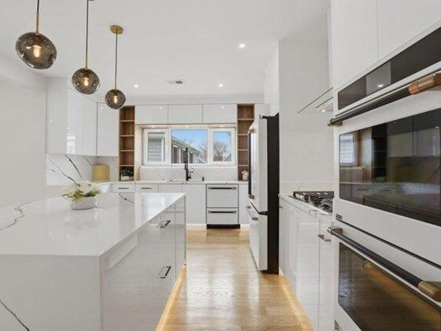 3 bedroom, Watertown MA 02472 105423698