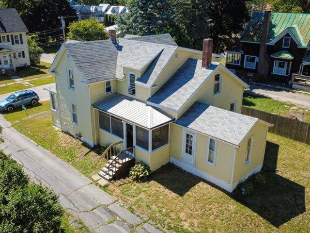 3 bedroom, Waterville ME 04901 105871289