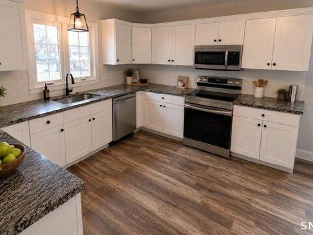 3 bedroom, Waterbury CT 06704 105442372