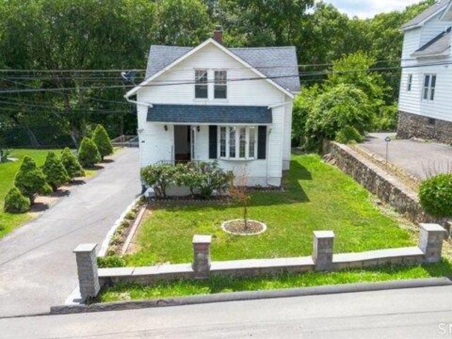3 bedroom, Waterbury CT 06708 104607422