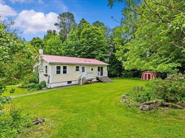 3 bedroom, Waterbury VT 05677 104810351