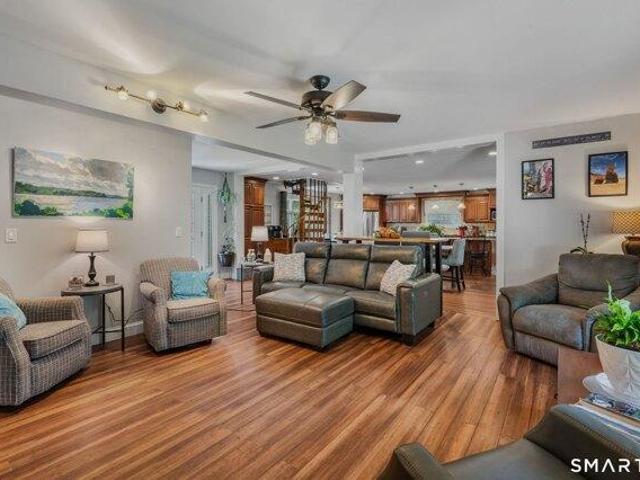 3 bedroom, Waterford CT 06385 105493564