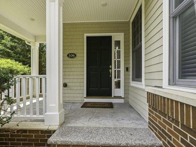 3 bedroom, Wayland MA 01778 105385720