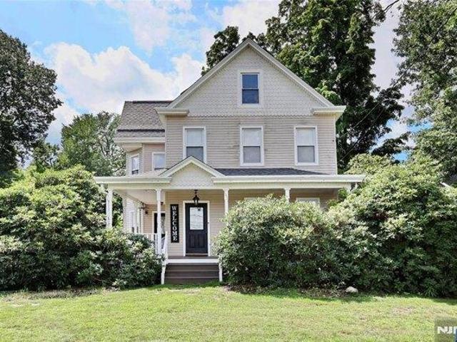 3 bedroom, Waldwick NJ 07463 105611120