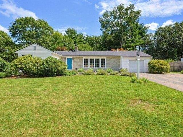 3 bedroom, Walpole MA 02032 105558569