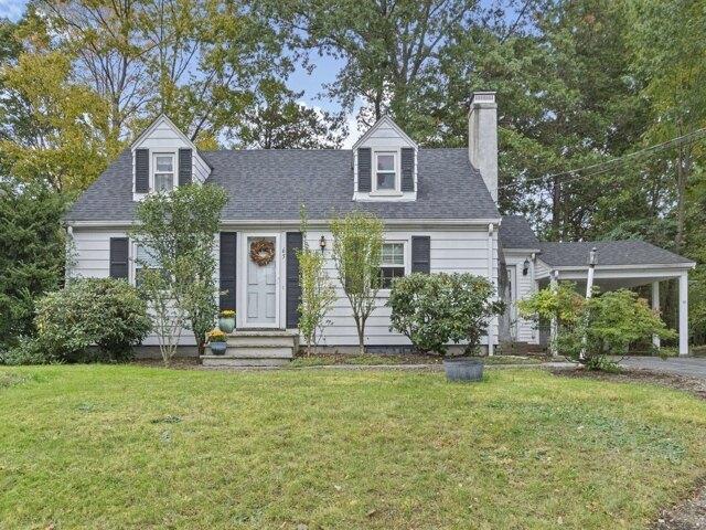 3 bedroom, Waltham MA 02453 105383535