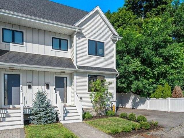 3 bedroom, Waltham MA 02453 105386576