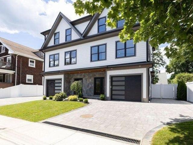 3 bedroom, Waltham MA 02451 105366414