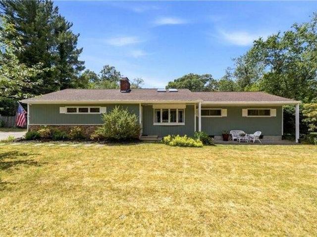 3 bedroom, Warwick RI 02886 104850449