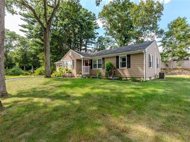 3 bedroom, Warwick RI 02886 105439336