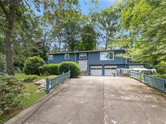 3 bedroom, Warwick RI 02886 105496942