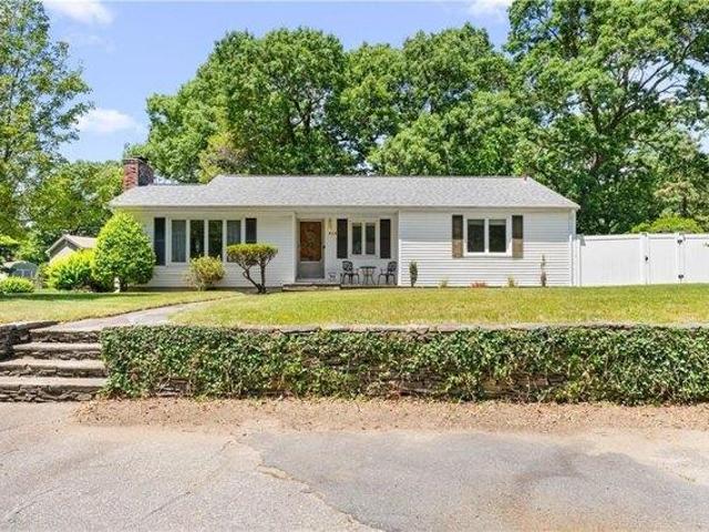 3 bedroom, Warwick RI 02888 105512011