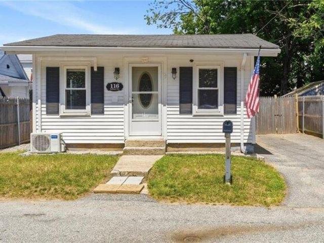 3 bedroom, Warwick RI 02889 105515950
