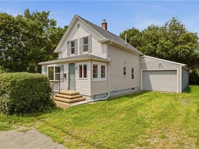 3 bedroom, Warwick RI 02889 105576490