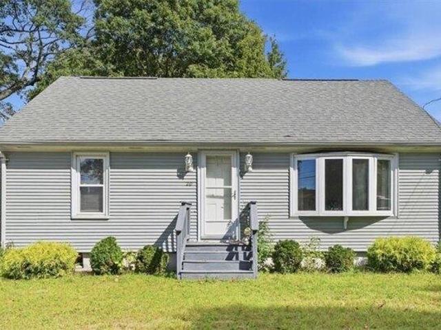 3 bedroom, Warwick RI 02889 105692434