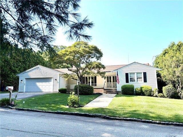 3 bedroom, Warwick RI 02889 105293030