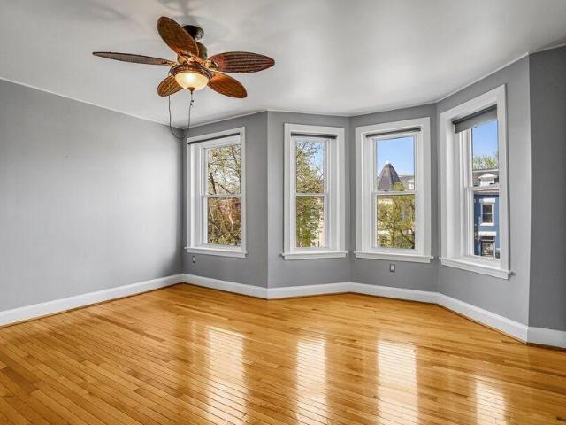 3 bedroom, Washington DC 20001 102489629