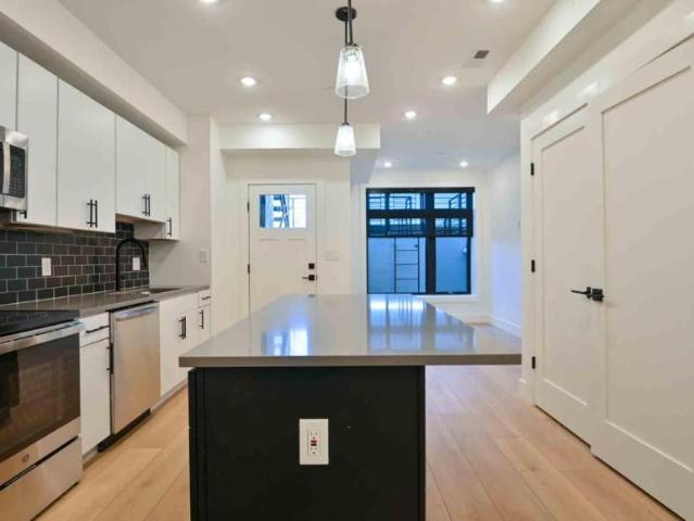 3 bedroom, Washington DC 20002 106163625