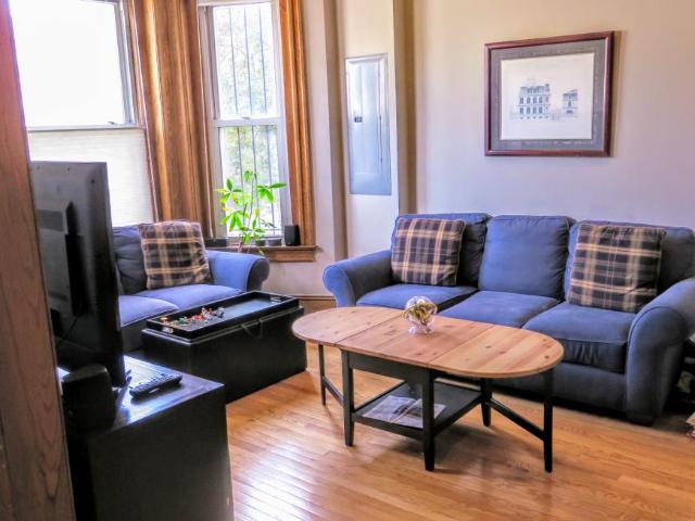 3 bedroom, Washington DC 20009 103898369