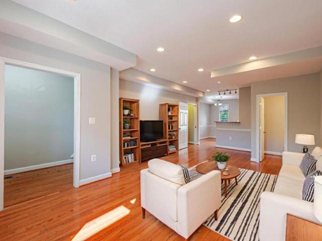 3 bedroom, Washington DC 20011 106163622