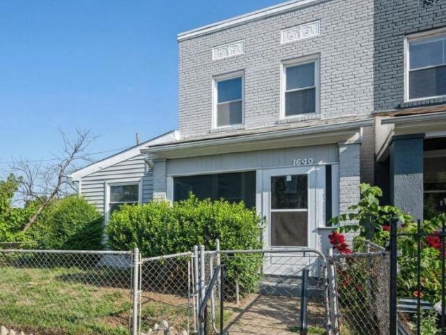 3 bedroom, Washington DC 20012 105900366