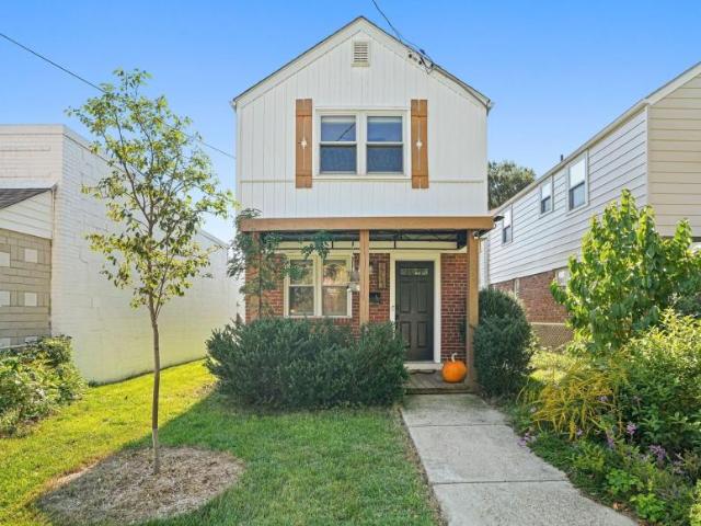 3 bedroom, Washington DC 20018 105836372