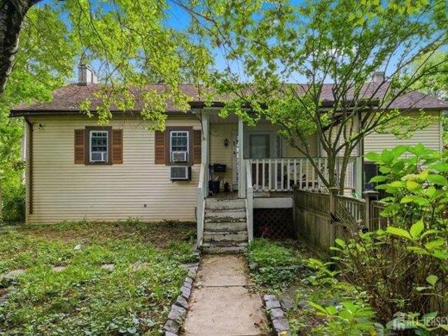 3 bedroom, Washington NJ 07882 105316444