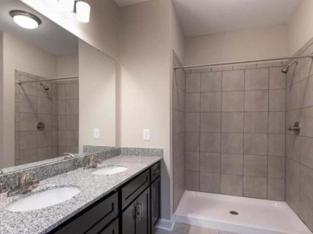 3 bedroom, Weaverville NC 28787 LS103297160