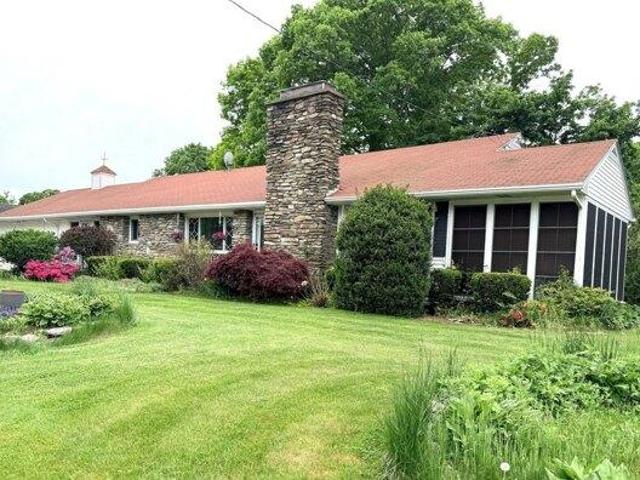 3 bedroom, Webster MA 01570 105829594